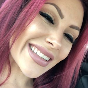 Meet your Posher, Lindsey